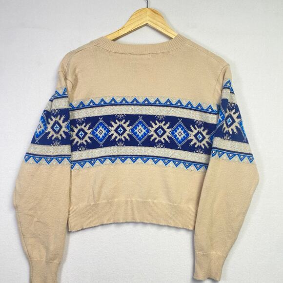 Winter Holiday Sweater by Active USA - Size Large - Picture 5 of 9